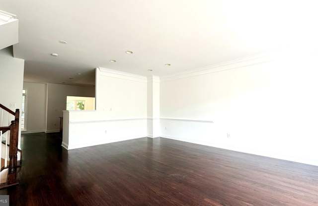 4208 UPPER PARK Drive Gallery 4