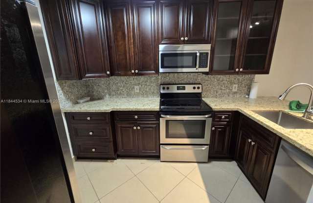 115 Royal Park Dr photos photos