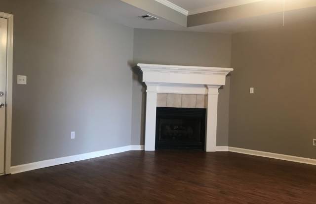 230 Autumnwood, Benton AR 72015 - Large and updated 4br 2ba just off Gattin Rd. Gallery 3