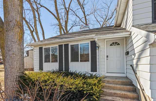 1302 N Gammon Road photos photos