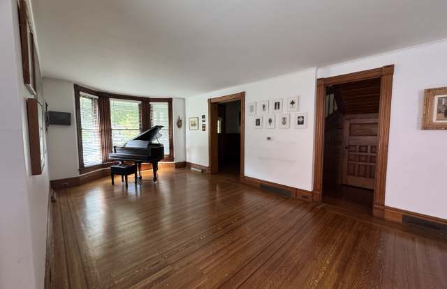 705 Columbus Parkway Gallery 2