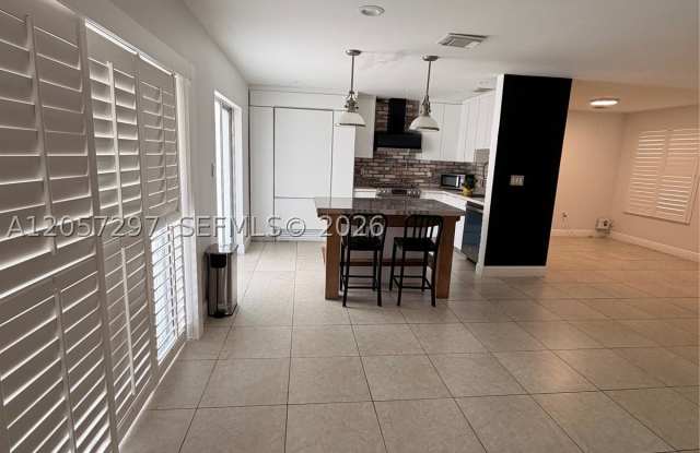 7446 SW 162nd Ct Gallery 4