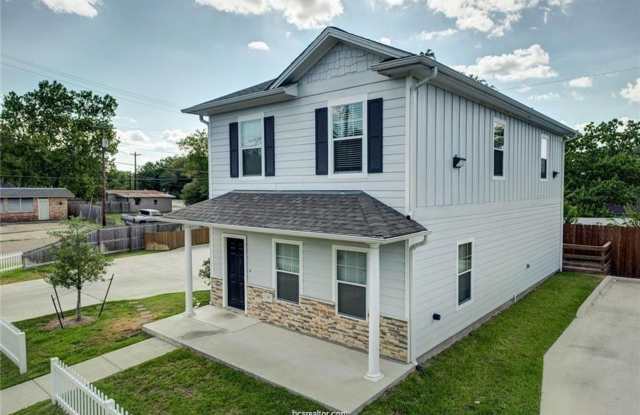 118 Lynn Drive Gallery 3