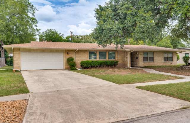 3-Bedroom in Shearer Hills photos photos
