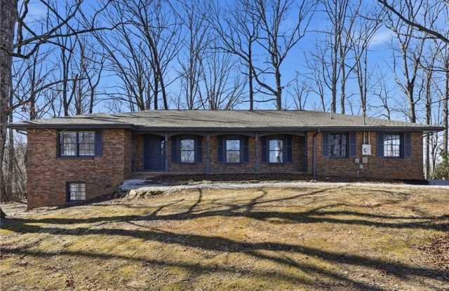 1460 Hillcrest Drive photos photos