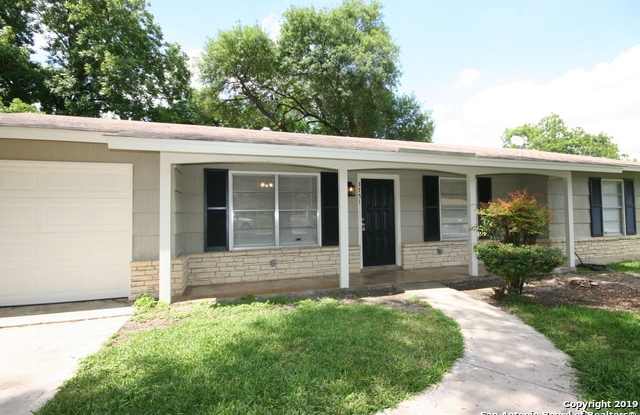 3751 CROSSETTE DR Gallery 2