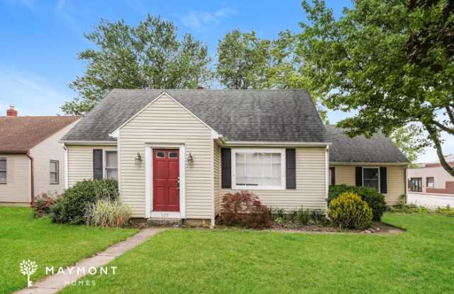 525 East College Avenue - 525 East College Avenue, Brownsburg, IN 46112