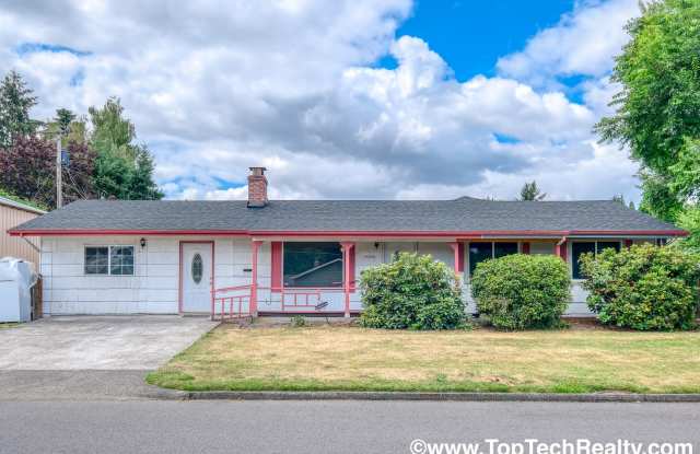 Potential for Assistant living/ Adult Foster Care Home or Child Care ** Great Location** 1 level! Gallery 1