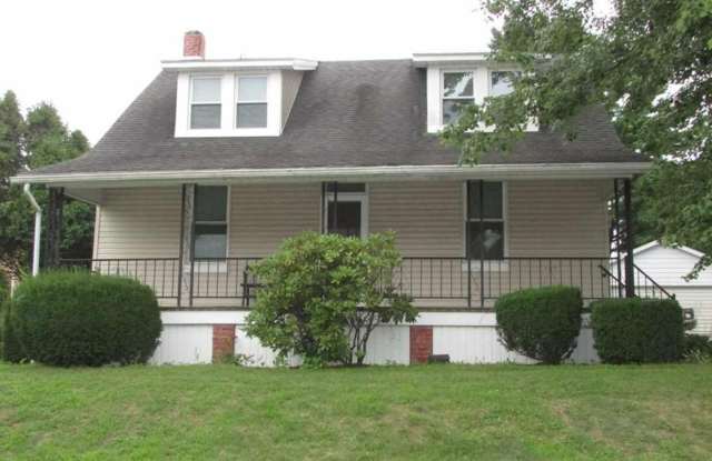Coming Soon! Spacious 3 Bedroom, 1 Bath Home in Dallastown Schools!! photos photos