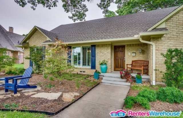 408 Ridgehaven Plaza Gallery 4