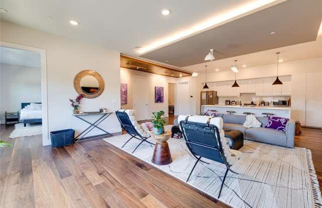 1455 W Magnolia Avenue Gallery 4