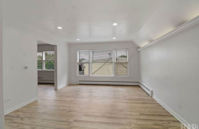 2735 N 73rd Court Gallery 4