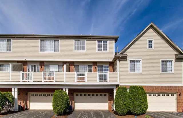 15810 Scotsglen Road - 15810 Scotsglen Road, Orland Park, IL 60462