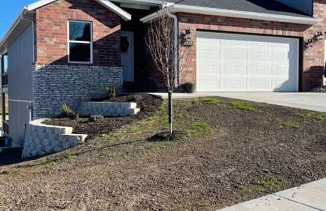 1430 South Atlas Court - 1430 South Atlas Court, Ozark, MO 65721
