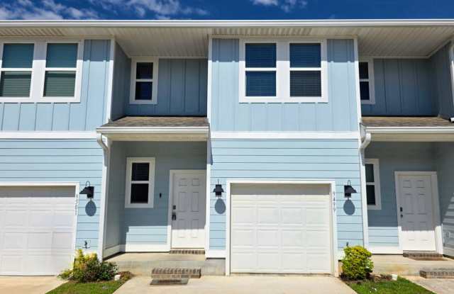 Thoughtfully Designed 3BR/2.5BA Townhouse photos photos