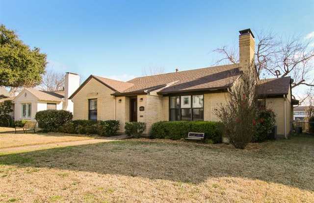 6824 Southridge Drive Gallery 2