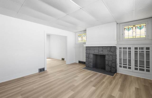 Stunning 3 bedroom home in McKeesport available now! Gallery 4