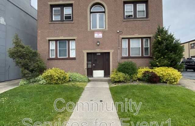 2421 Delaware Ave. photos photos