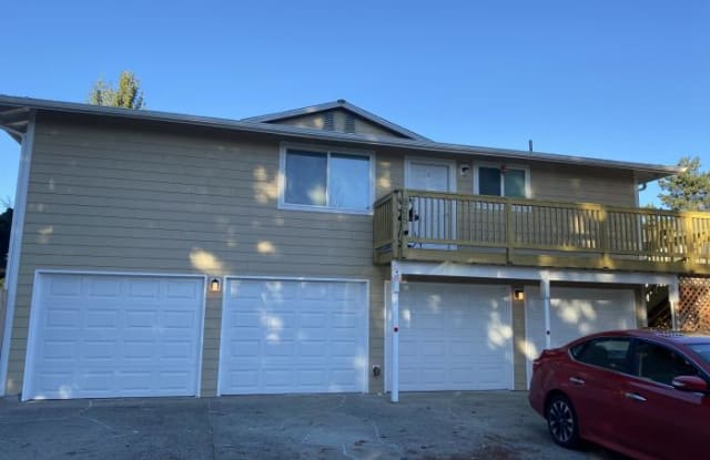 905 30th St NE Unit C - 905 30th Street Northeast, Auburn, WA 98002