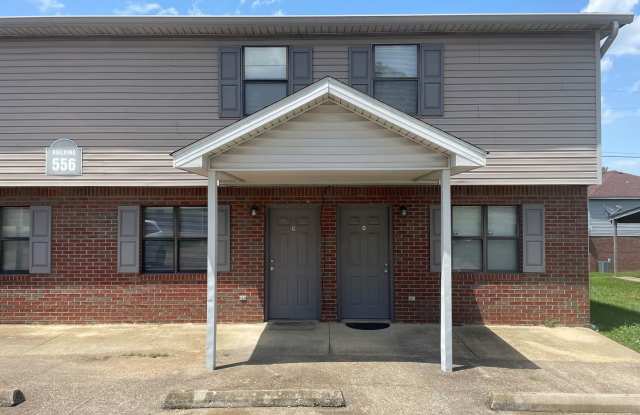 South Campus Place Townhome! Gallery 3