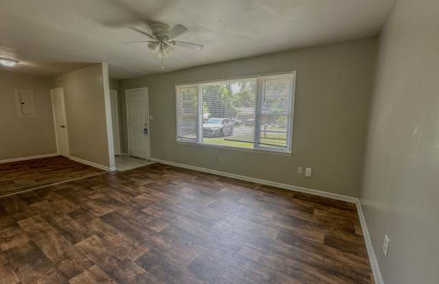 800 Stillwater Dr Gallery 2