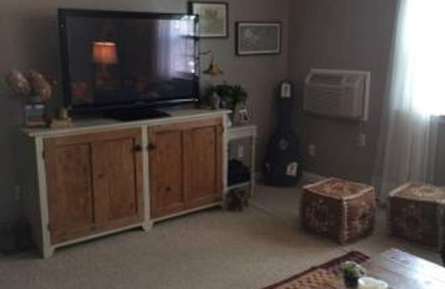 264 Lafayette Rd photos photos