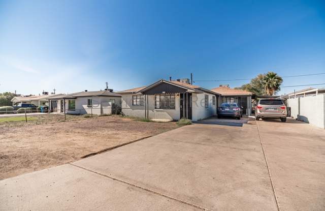 1926 E Osborn Rd Gallery 1