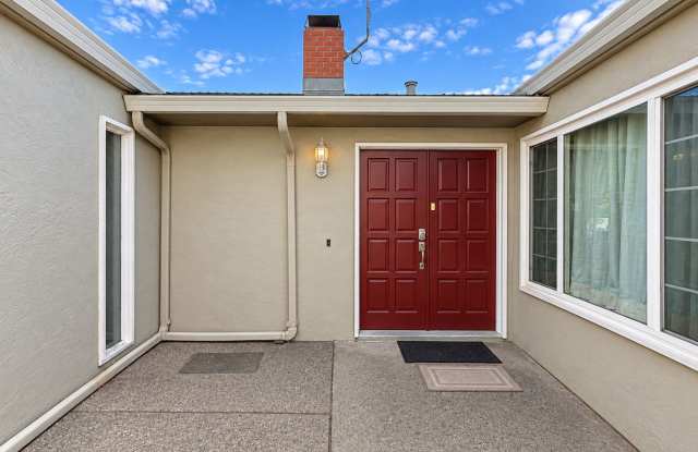 Spacious Single-Story Fremont Home in a Desirable Cul-de-Sac Location Gallery 3