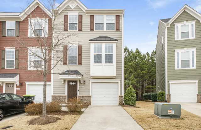 411 Cross Country Way - 1 photos photos