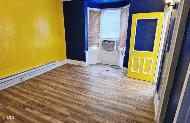 1319 Washburn Street unit: 1St Floor photos photos