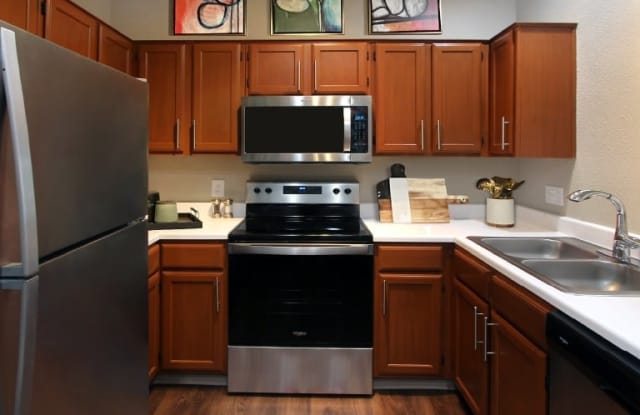 Lenox Village Apartments Gallery 2