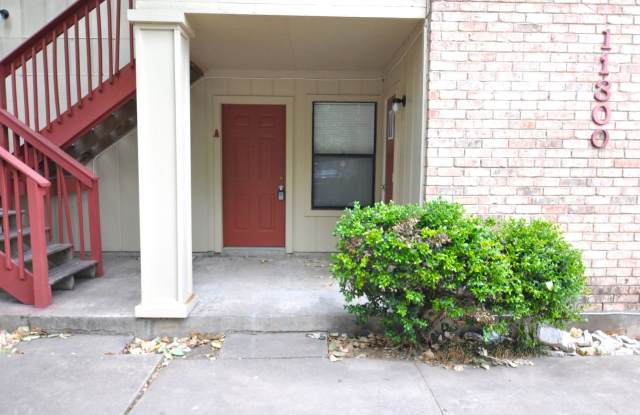 Amazing unit, perfect location! photos photos