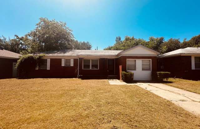 Charming 3 Bedroom 1 Bathroom Home with a Garage Conversion Laundry Space/Room photos photos