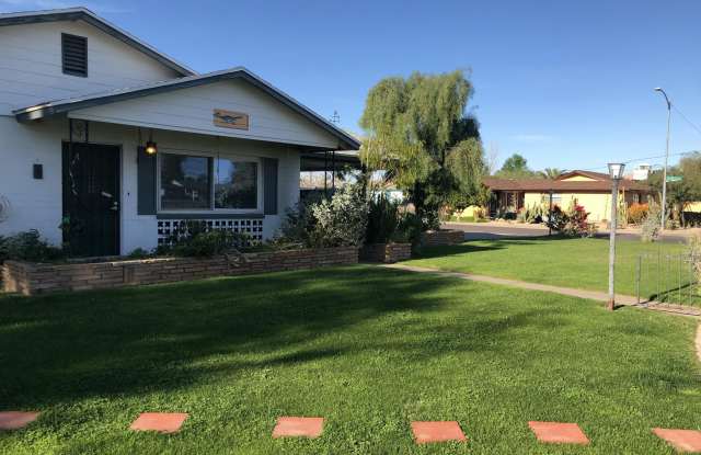 705 W 16TH Street photos photos