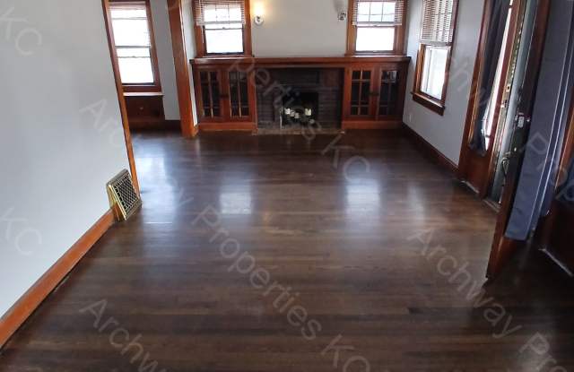 1900 Grandview Blvd Gallery 4