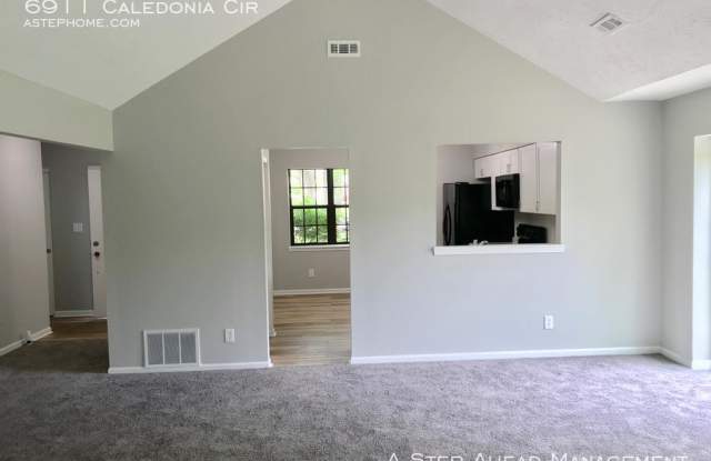 6911 Caledonia Cir Gallery 3