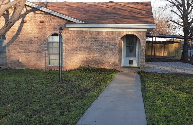 700 Bridle Ave. - 700 Bridle Avenue, White Settlement, TX 76108