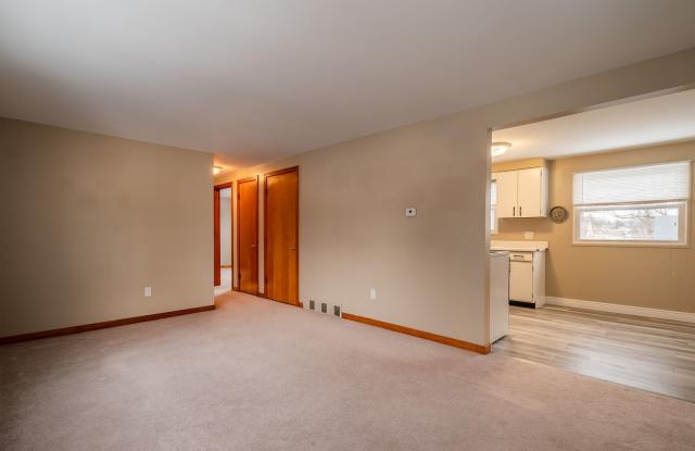424 Springville Avenue photos photos