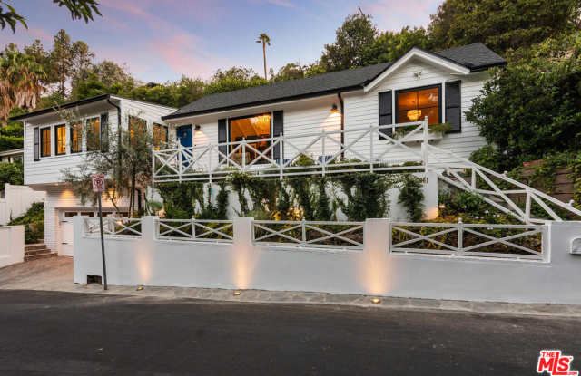 3961 WESLIN AVE - 3961 Weslin Avenue, Los Angeles, CA 91423
