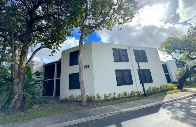 213 Lake Pointe Dr photos photos