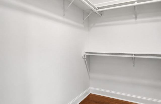 3505 N Elston Avenue, Gallery 3