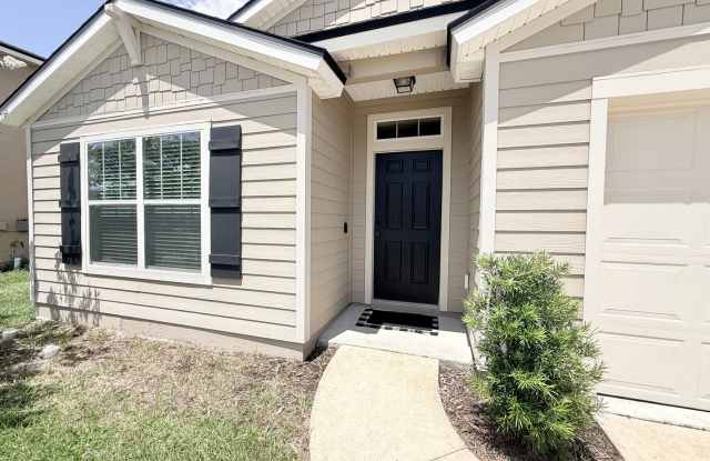 Spacious 4BR Home with Large Fenced Yard & Community Pool Gallery 3