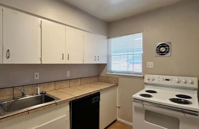 1706 26th Street - 1706 26th Street, Lubbock, TX 79411 1706 26th Street - 1706 26th Street, Lubbock, TX 79411