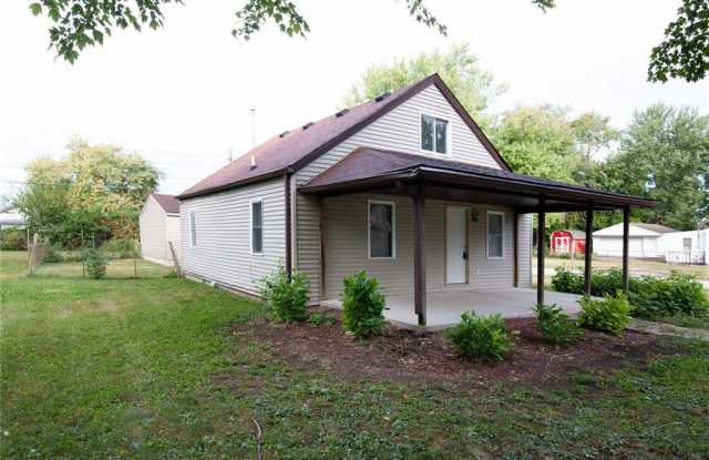 3070 North LAYMAN Avenue Gallery 2