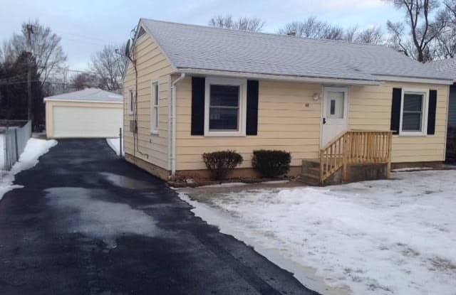 48 Woodbine Drive - 48 Woodbine Drive, Crystal Lake, IL 60014