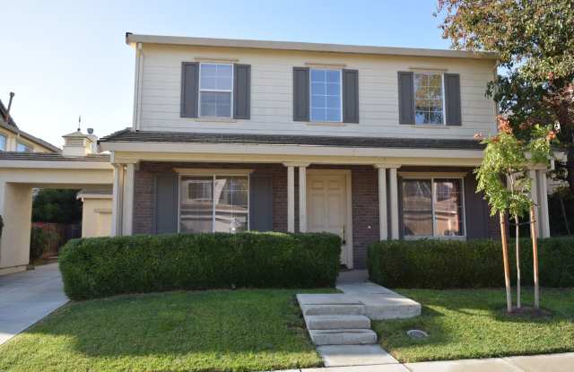 Newly Renovated 5-Bedroom Home with Pool & Hot Tub in Tracy! Gallery 3