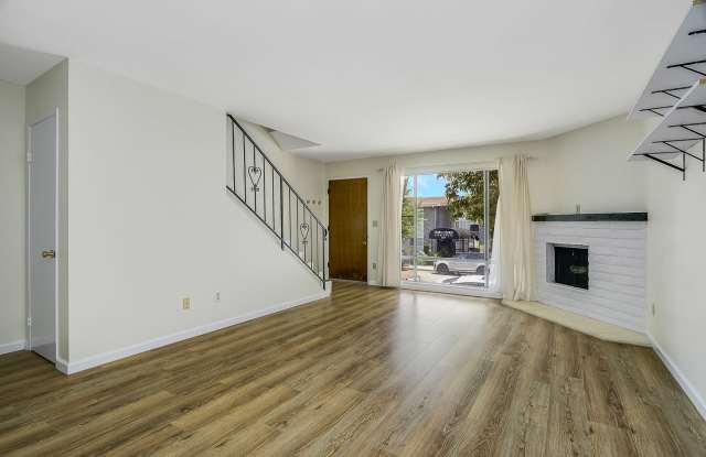 3282 Berger Avenue photos photos