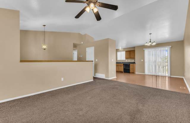 Spacious 4-Bedroom West Point Home with 2-Car Garage & Washer/Dryer Gallery 4