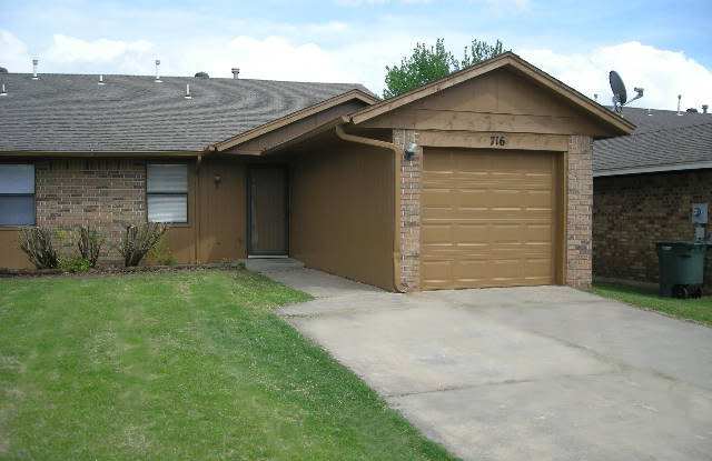 716 Swan Lake Rd photos photos