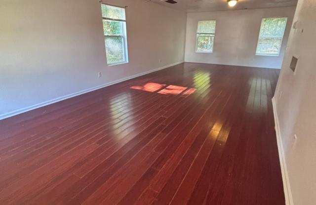 617 Annalinde Ln Gallery 2